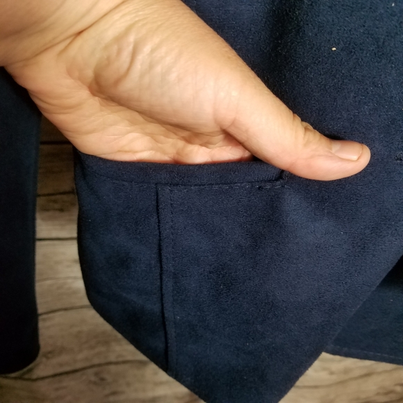 Collezioni Women's Lined Suede Leather Blue 2 Button Jacket Size M Pit to pit - Picture 7 of 7